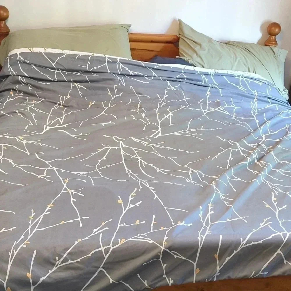 King Duvet Cover and Pillow Cases - Picture 9 of 11